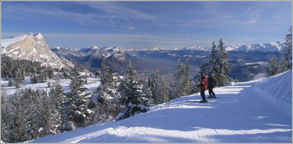 10h17 - Chartreuse, Grenoble, Mont Blanc et Belledonne depuis les pistes de Lans en Vercors