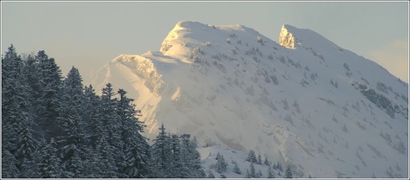 Lever de soleil sur les crètes du Vercors - 13 avril 2010