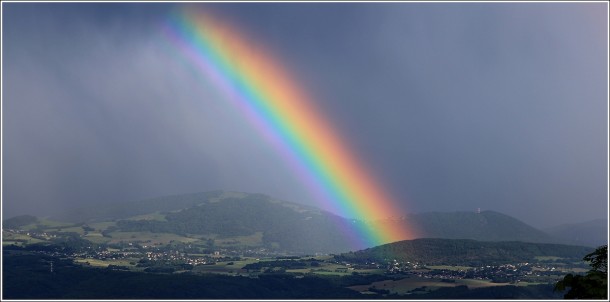 Arc en ciel vers Belledonne et Grenoble - 11 juin 2012