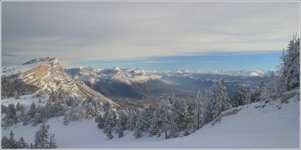 Chartreuse, Mont Blanc, Belledonne et Grenoble depuis les pistes de Lans en Vercors - 27 decembre 2013