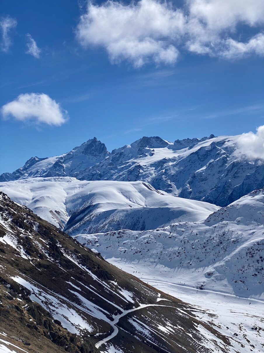 L'Alpe d'Huez - 16 mars 2024 - Vue en direction de La Meije